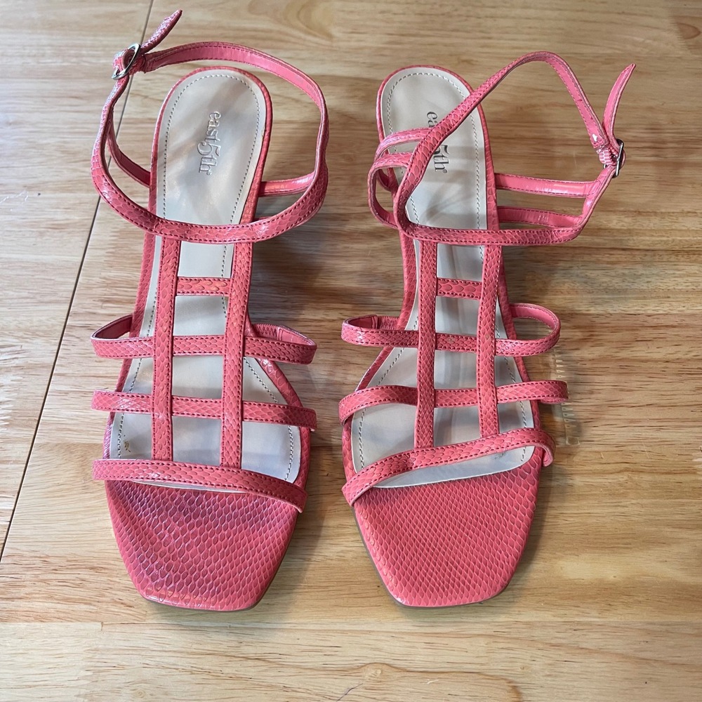 East 5th Womens Coral Pink Snakeskin Strappy Kitten Heel Sandals Square Toe 10M